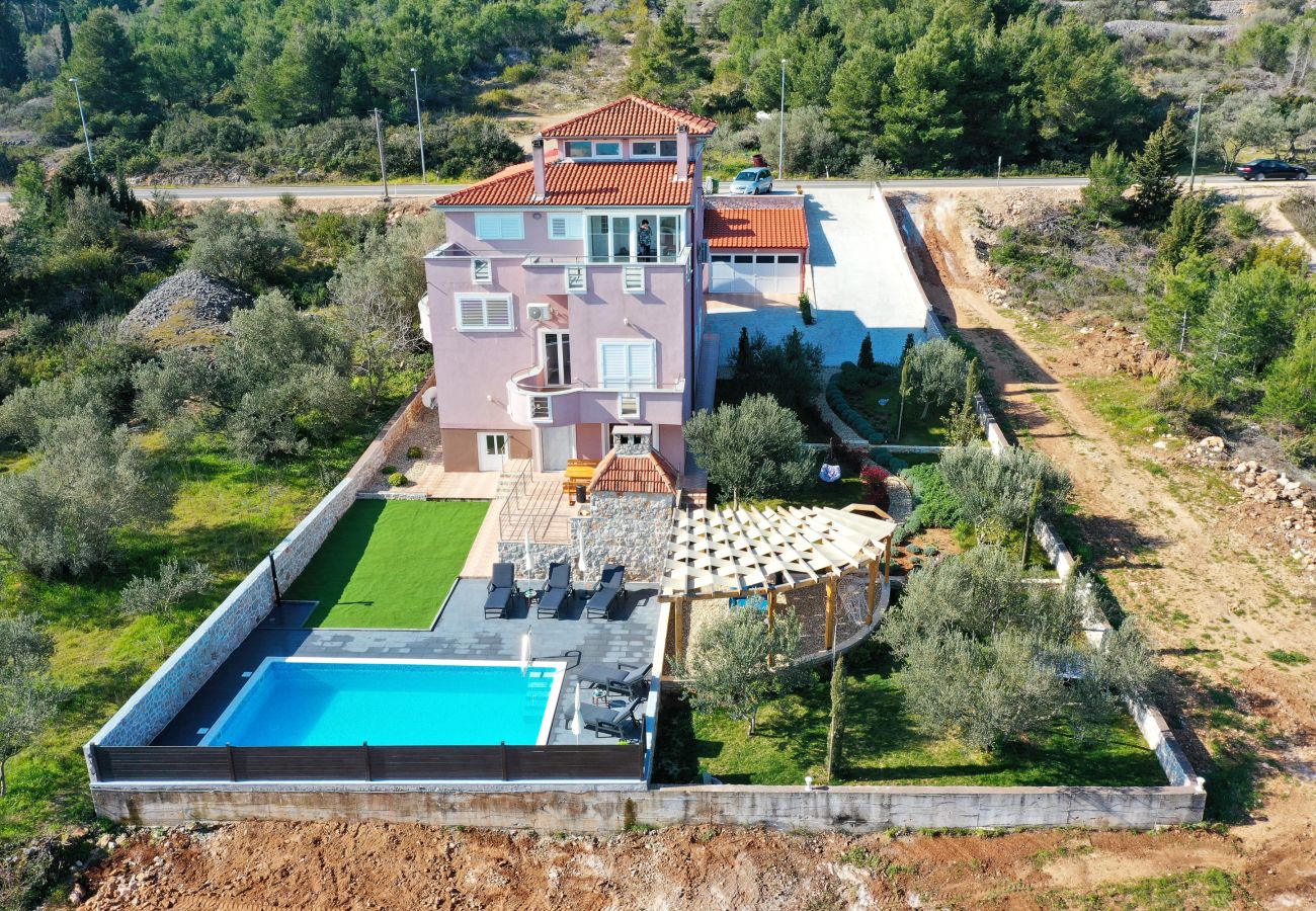 Ferienwohnung in Dobropoljana - Apartment -Grosses FamilienapartmentLuma