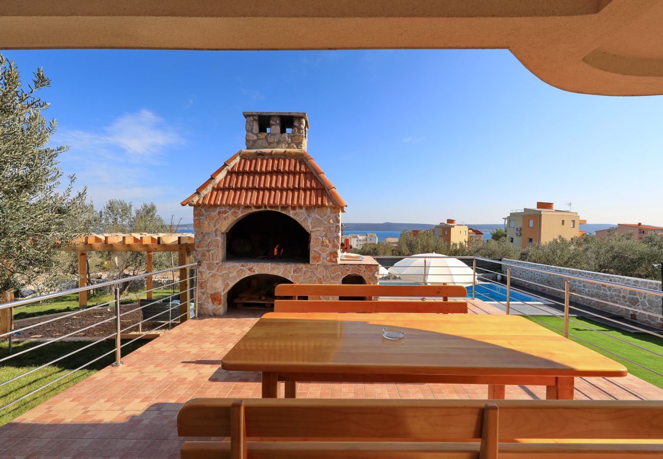 Ferienwohnung in Dobropoljana - Apartment -Grosses FamilienapartmentLuma