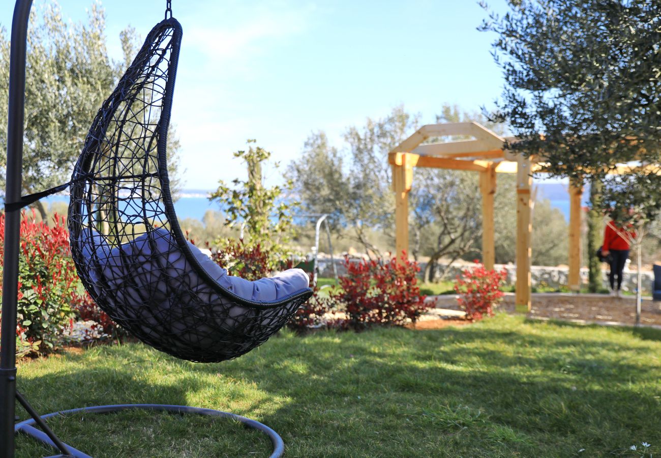 Ferienwohnung in Dobropoljana - Apartment -Grosses FamilienapartmentLuma