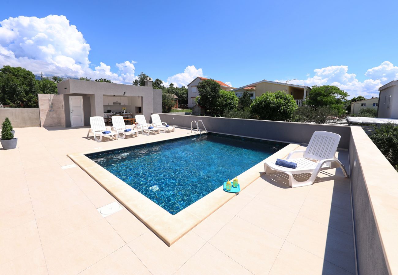 Ferienhaus in Maslenica - Maslenica Maslenica,Ferienhaus für Familien mit Po