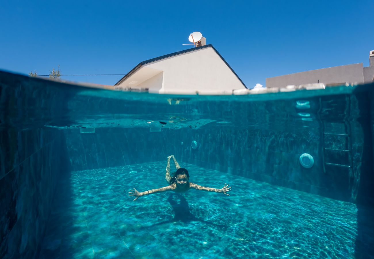 Ferienhaus in Maslenica - Maslenica Maslenica,Ferienhaus für Familien mit Po