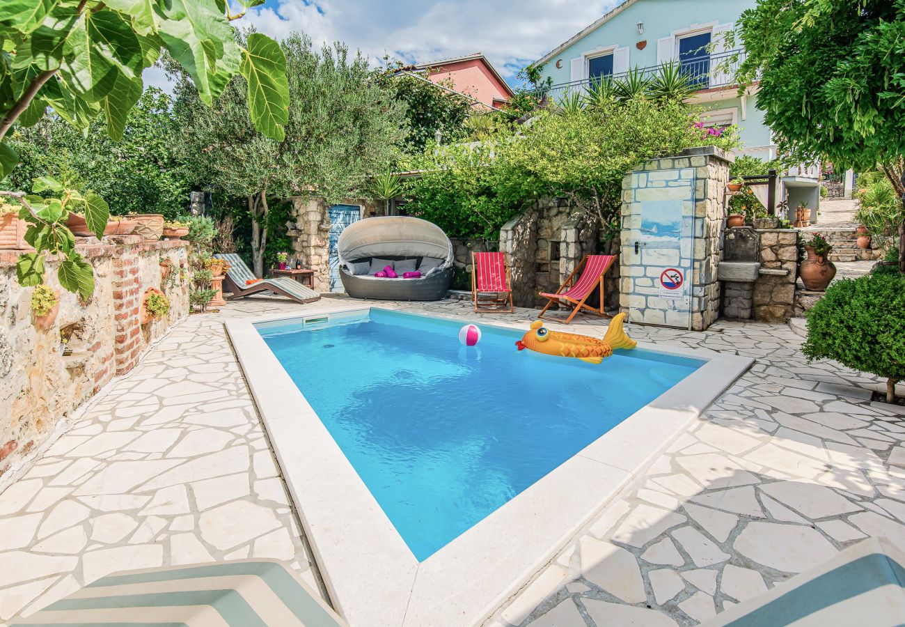 Ferienhaus in Maslenica - Gordana