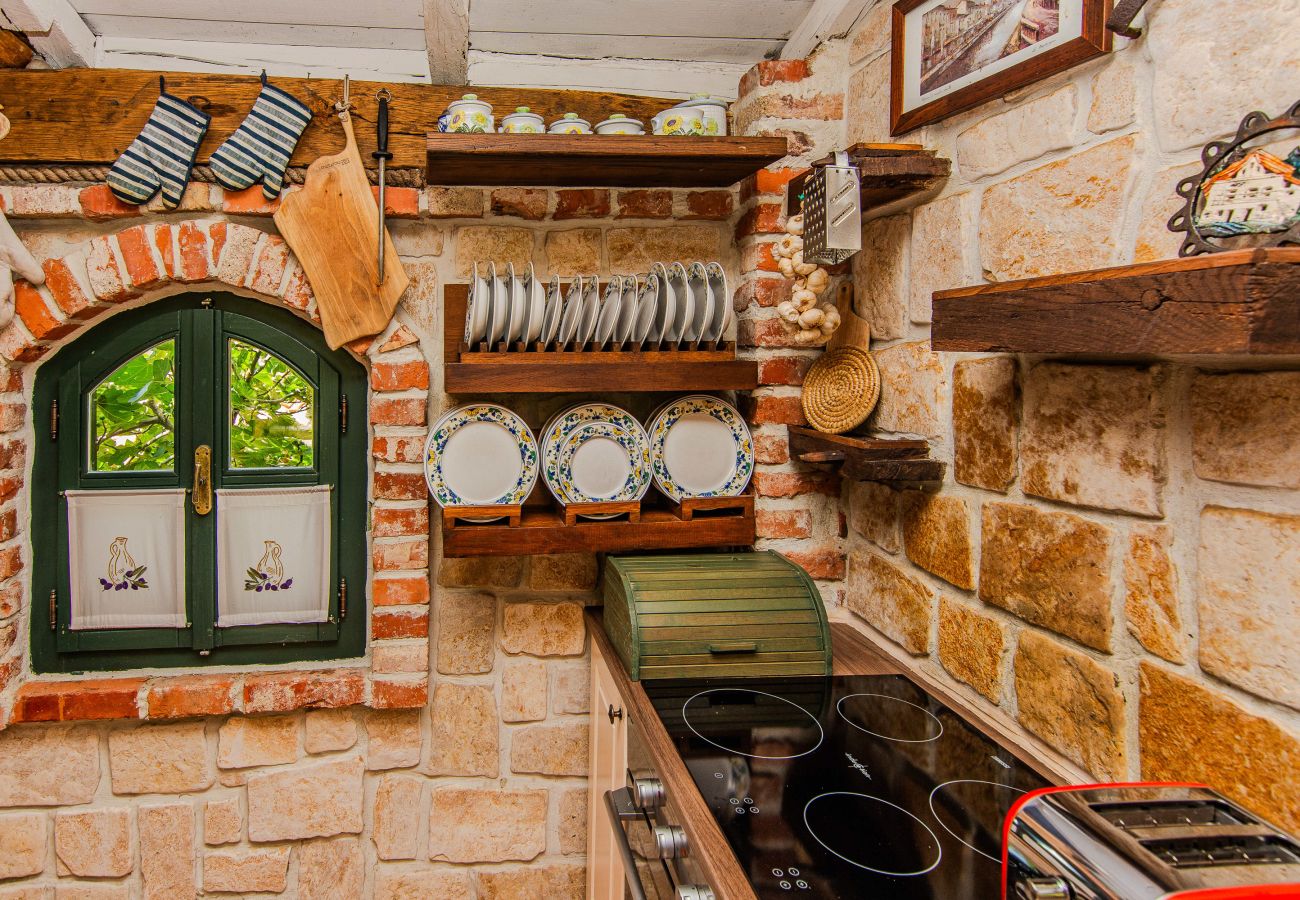 Ferienhaus in Maslenica - Gordana