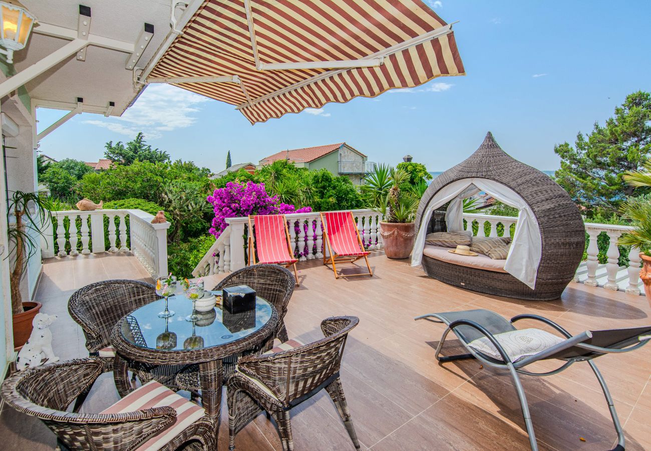 Ferienhaus in Maslenica - Gordana