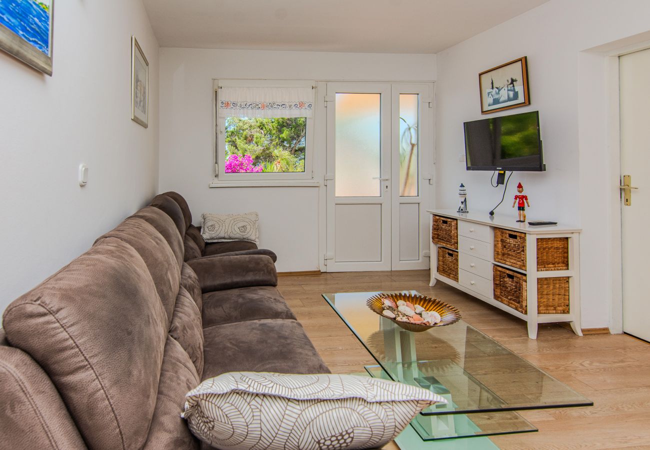 Ferienhaus in Maslenica - Gordana