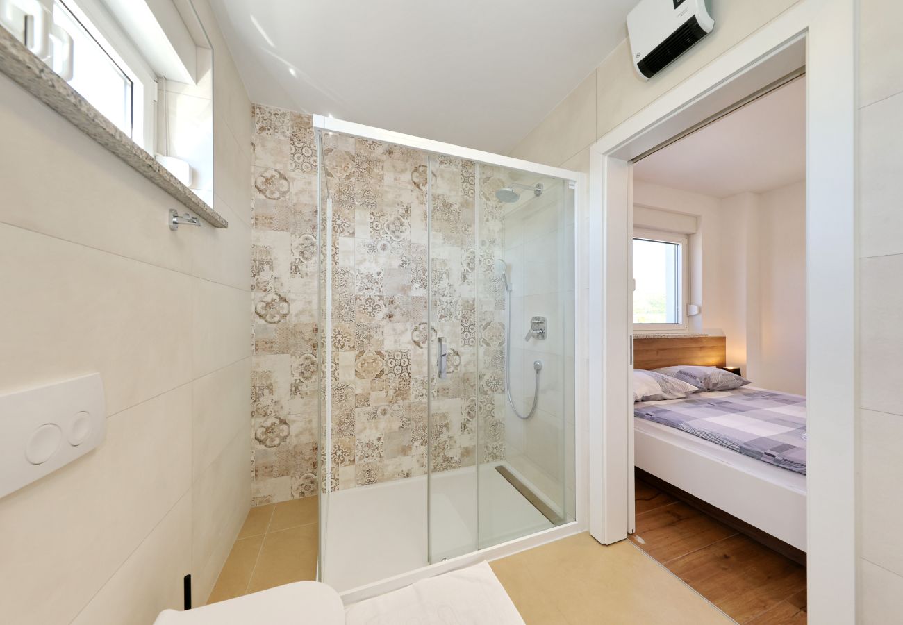 Ferienwohnung in Starigrad - Lux No.1