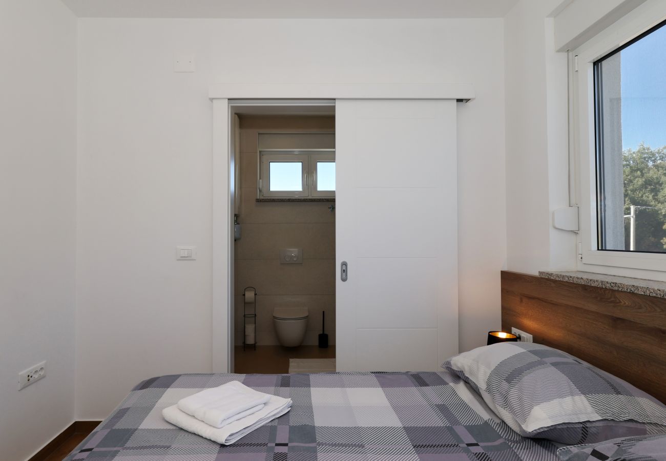 Ferienwohnung in Starigrad - Lux No.1