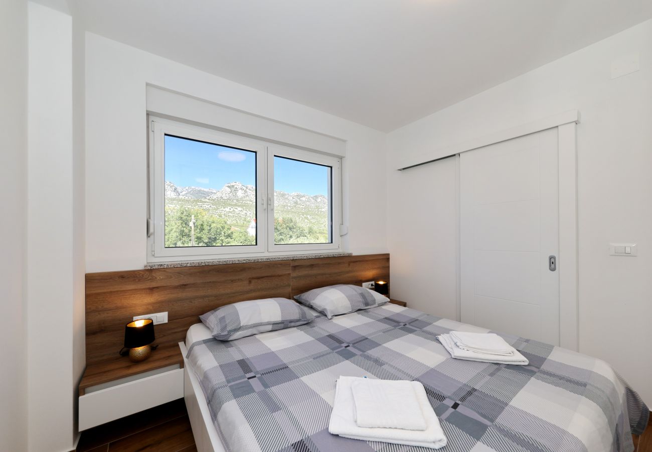 Ferienwohnung in Starigrad - Lux No.1