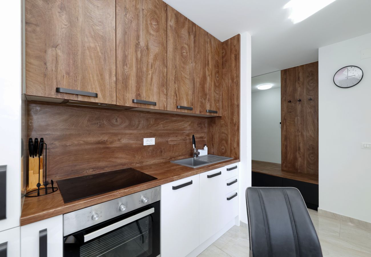 Ferienwohnung in Starigrad - Ferienwohnung Lux 2 nahe Meer mit Balkon