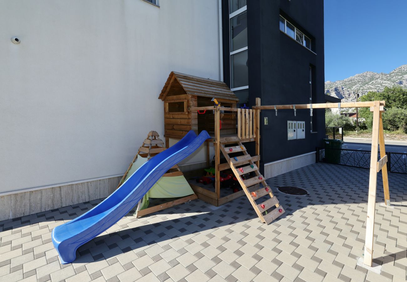 Ferienwohnung in Starigrad - Ferienwohnung Lux 2 nahe Meer mit Balkon