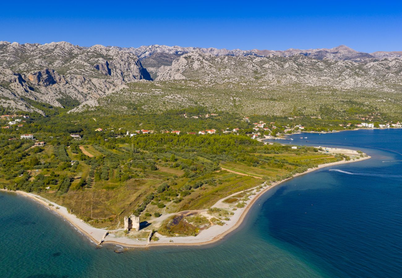 Ferienwohnung in Starigrad - Ferienwohnung Lux 2 nahe Meer mit Balkon