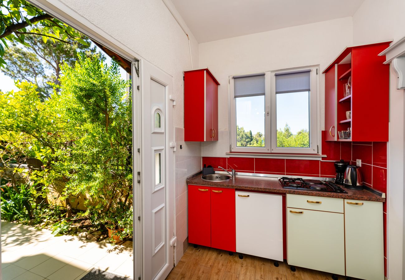 Ferienwohnung in Starigrad - Ferienwohnung Nina No.1 nahe Paklenica